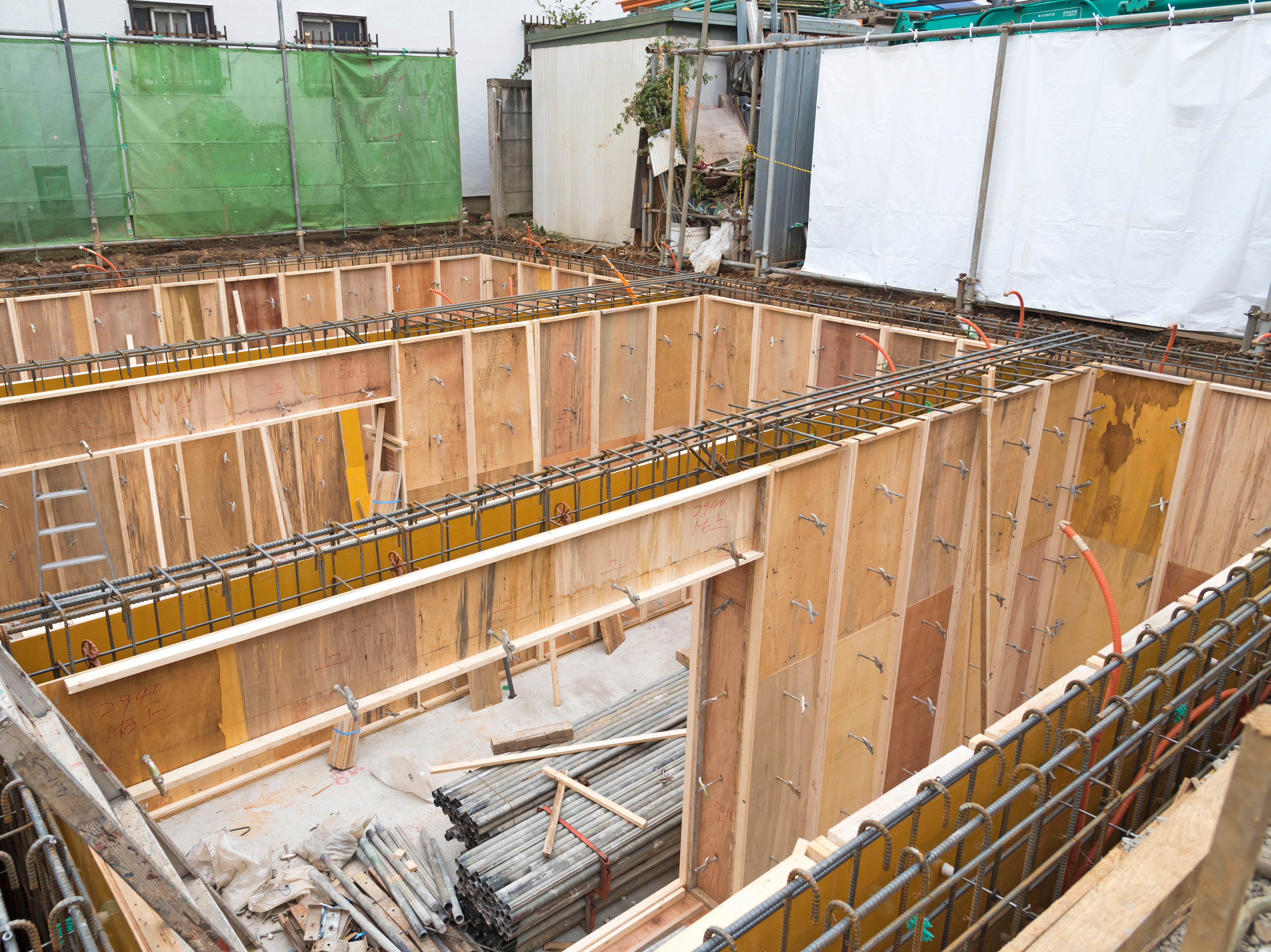 地階のある鉄筋住宅の基礎工事
